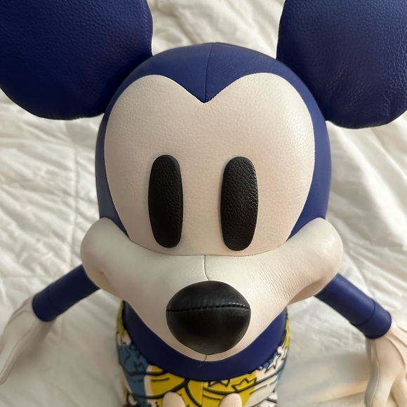 Disney Mickey Mouse X Keith Haring Medium Collectible - Picture 4 of 10